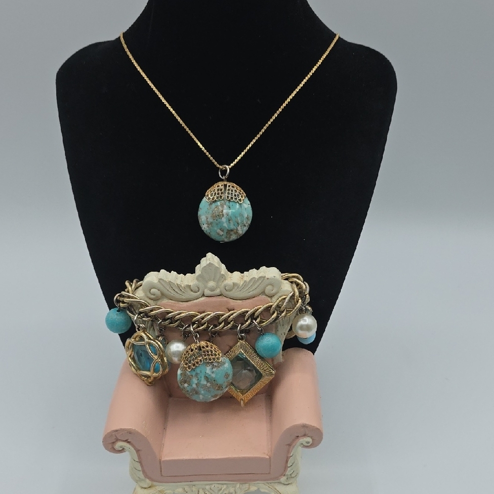 Elegant Gold and Turquoise Charm Bracelet